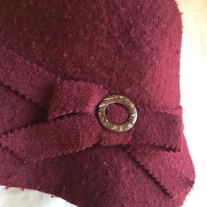 Vintage wool cloche hat
